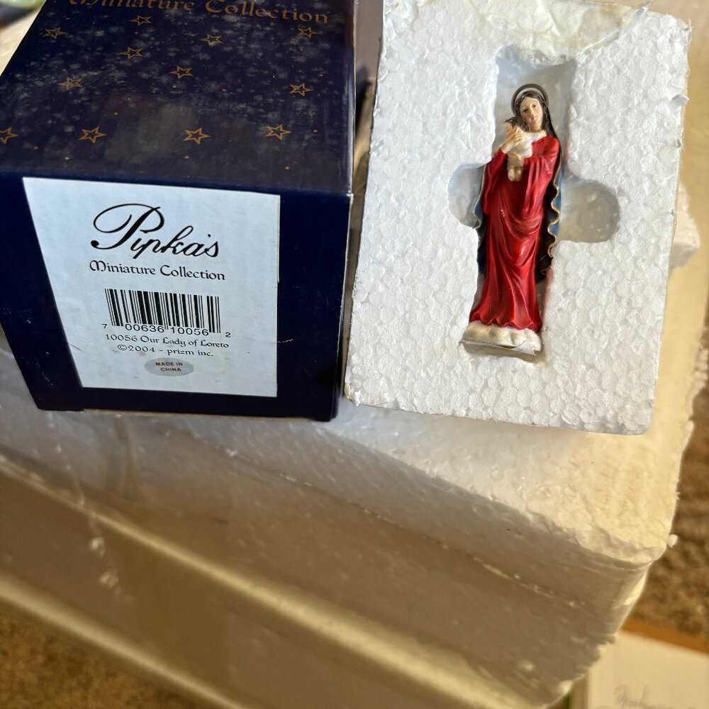 Pipka Miniature Collection Our Lady of Loreo figurine 10056 2004 Prizm NIB